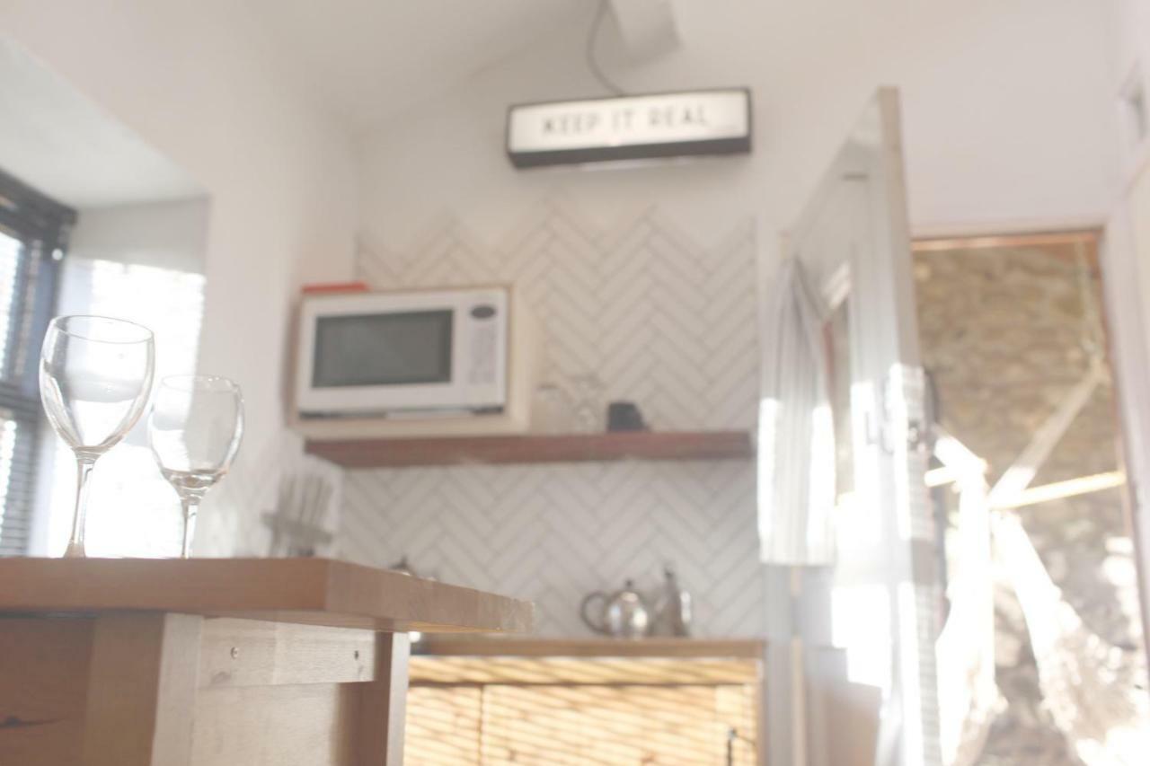 Armoy The Cupboard 아파트 외부 사진